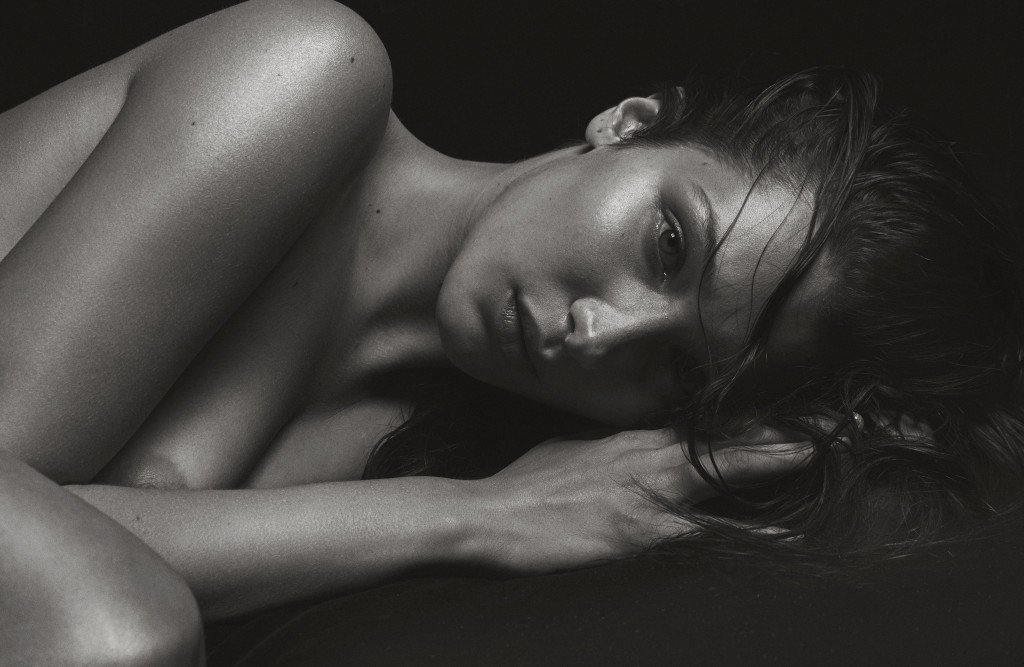 Bella Hadid oben ohne & sexy 7