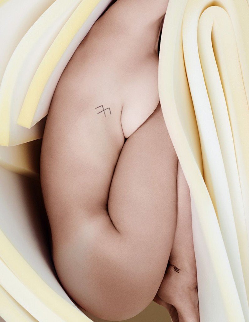Myla Dalbesio oben ohne & sexy 4 thefappening.so
