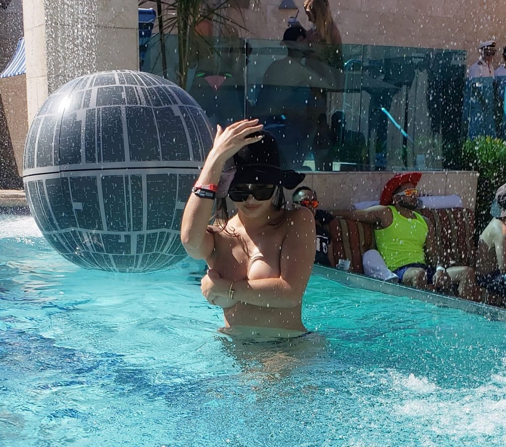 Tao Wickrath Nackt