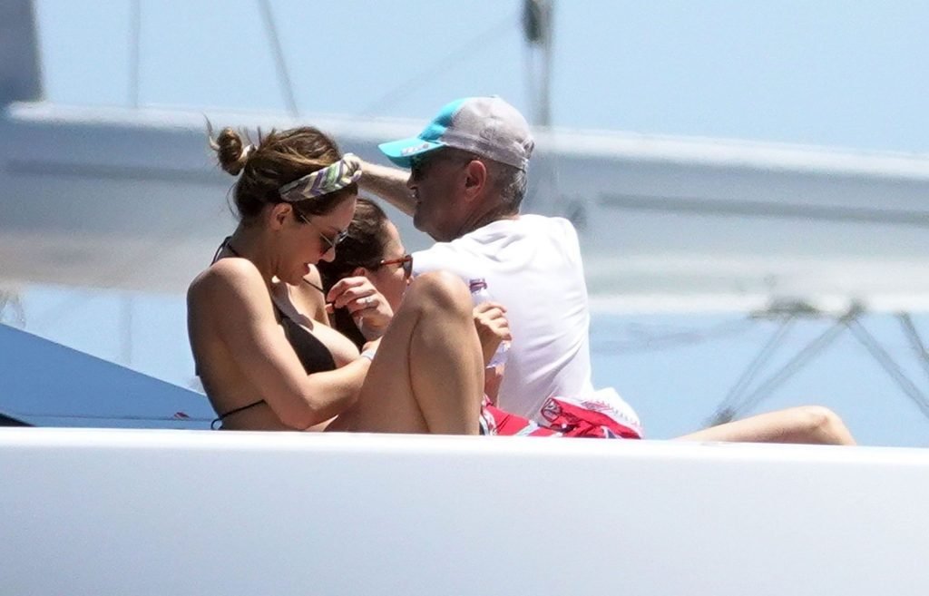 Katharine McPhee Nackt Nippelblitzer