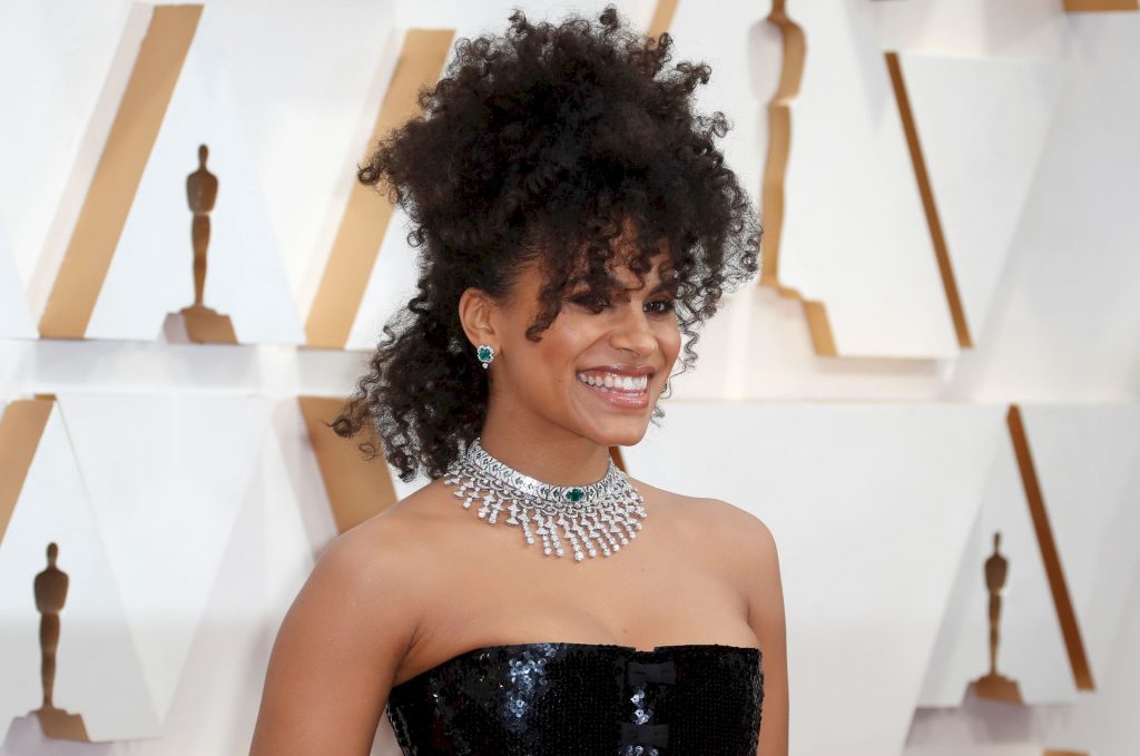Zazie Beetz Dekolleté